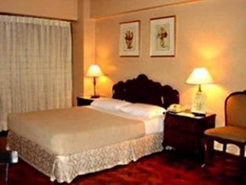 The Copa Businessman'S Hotel Makati City Exteriör bild