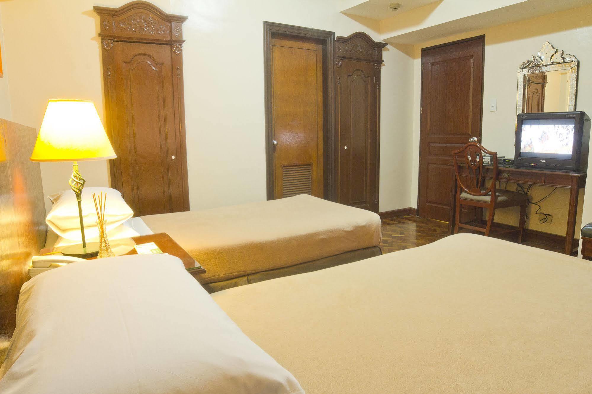 The Copa Businessman'S Hotel Makati City Exteriör bild